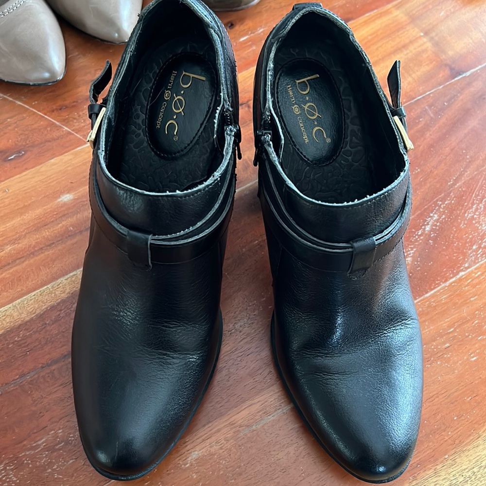 BORN BOC Heel Booties size 9